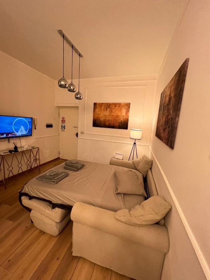 Via Del Corso Charme Apartment Roma Exterior foto